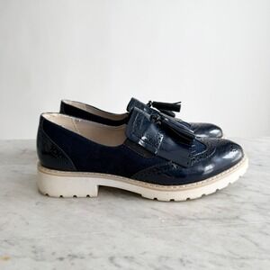 Limelight Anderson navy blue eyelet tassel kiltie loafers size 6